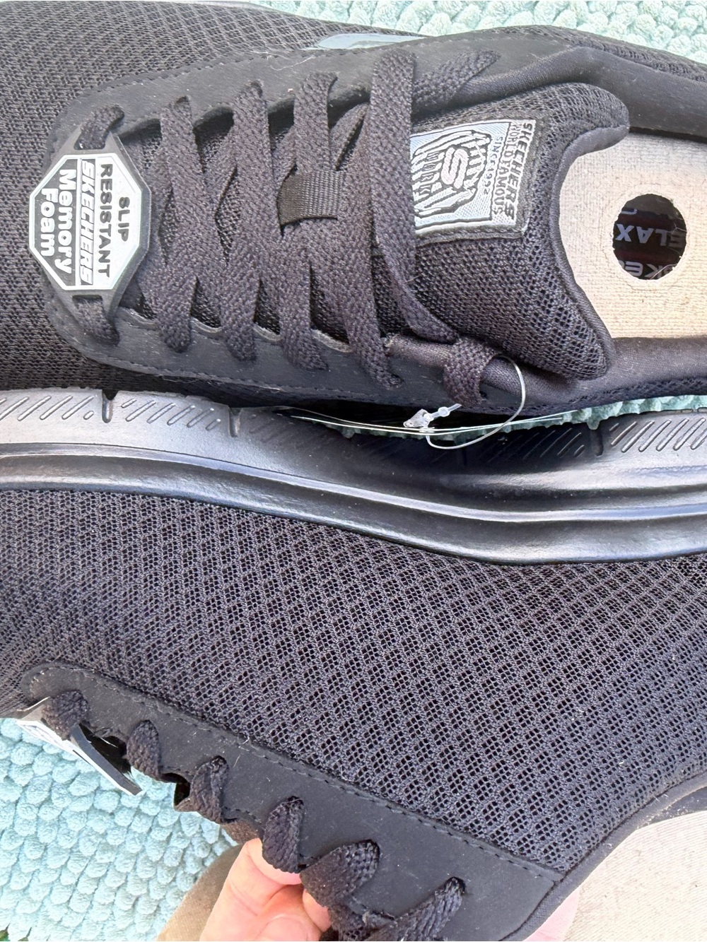Skechers Men’s size 11 Black Slip-Resistant Memory Foam Athletic Shoes! New! - Picture 8 of 10